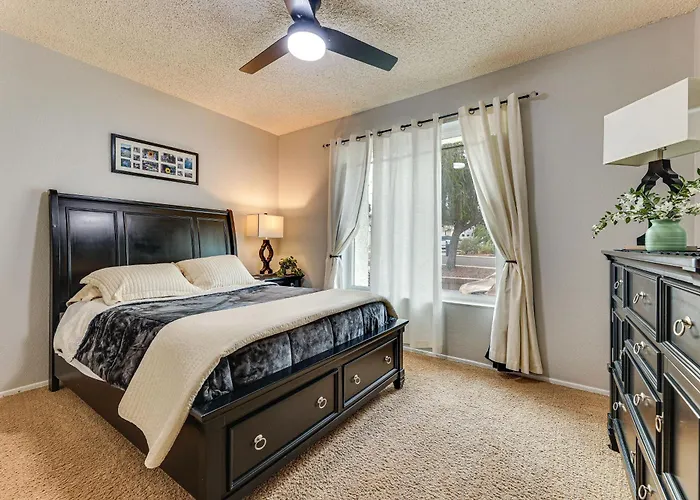 Desert Oasis Ranch-style Home, Hiking/tubing