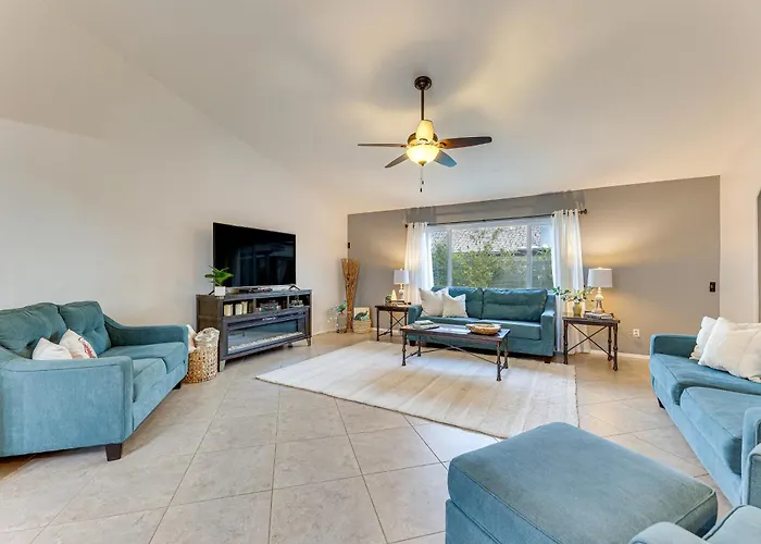 Ferienhaus Desert Oasis Ranch-style Home, Hiking/tubing